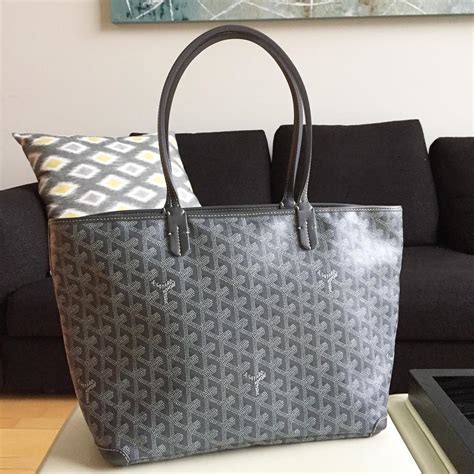 goyard bag price.